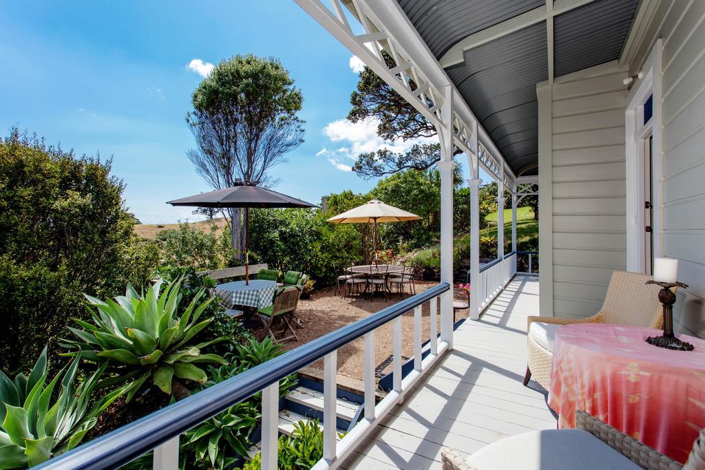 Crescent Villa - Stay Waiheke Ostend Eksteriør bilde