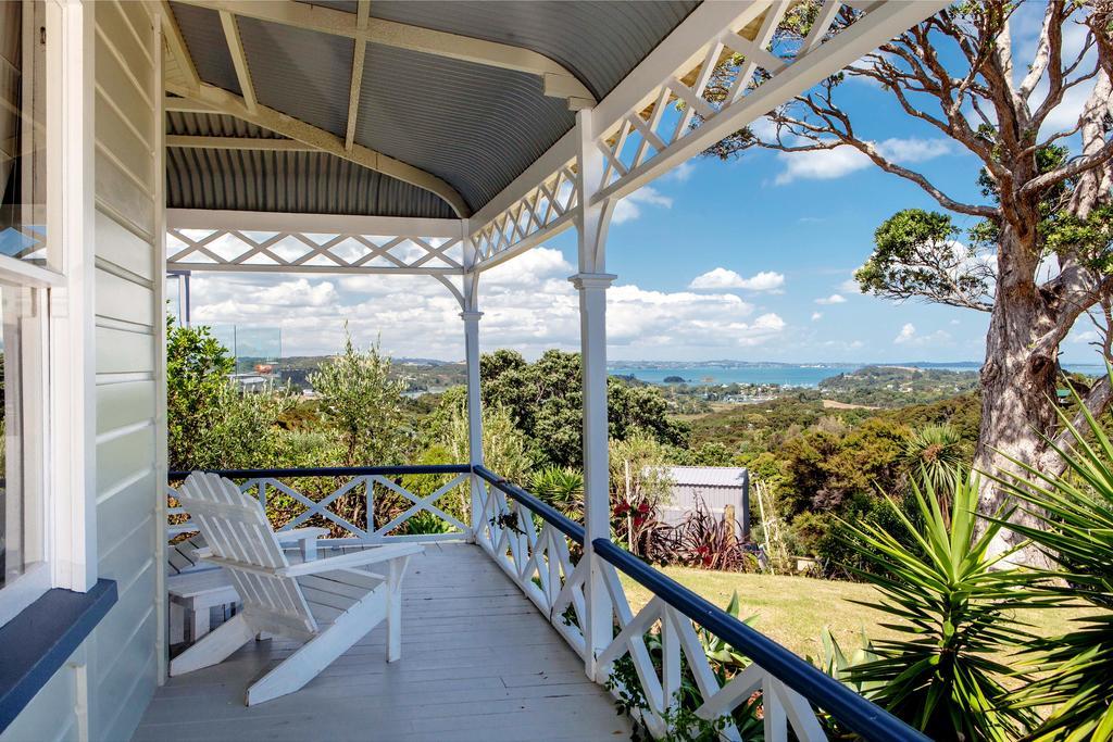 Crescent Villa - Stay Waiheke Ostend Eksteriør bilde