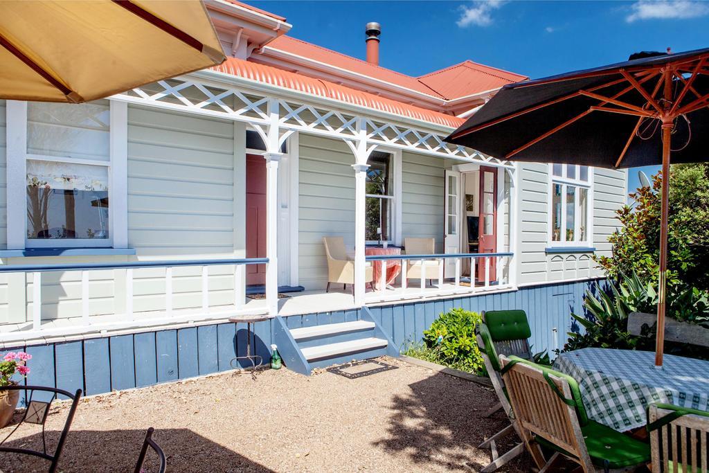 Crescent Villa - Stay Waiheke Ostend Eksteriør bilde